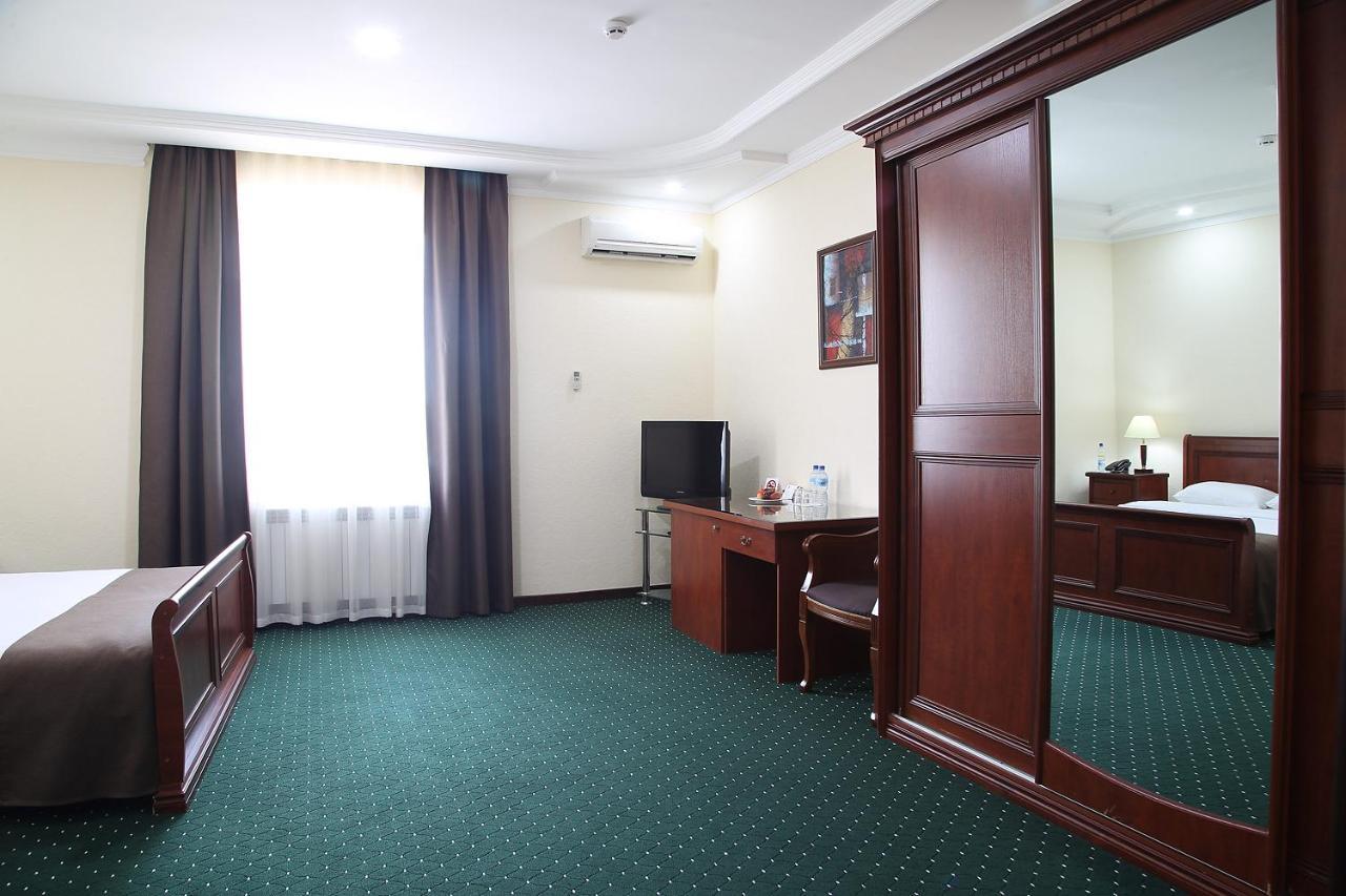 Grand Nur Hotel Tashkent Exterior foto